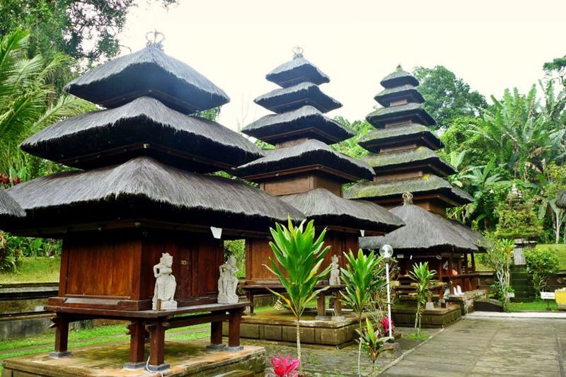 Luhur Batukaru Temple