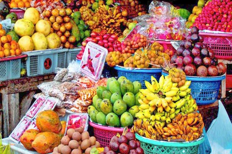 Candikuning Fruit Market
