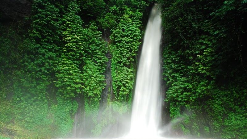 munduk-waterfall-bali